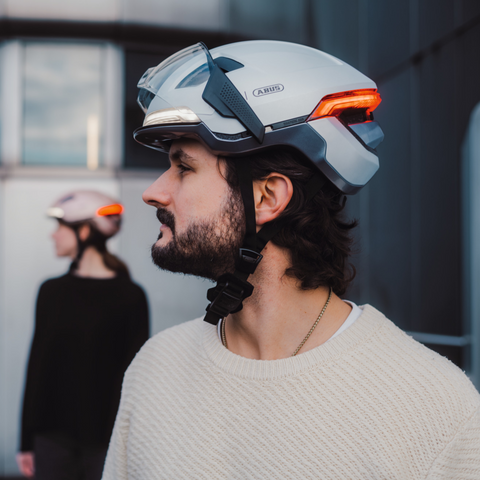 HYP-E BL.ACE - Sichtbarkeit durch Blinker und Bremslicht